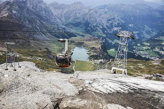 瑞士铁力士峰缆车图片素材免费下载