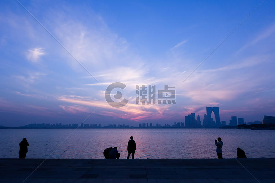 苏州金鸡湖畔的日落图片素材免费下载