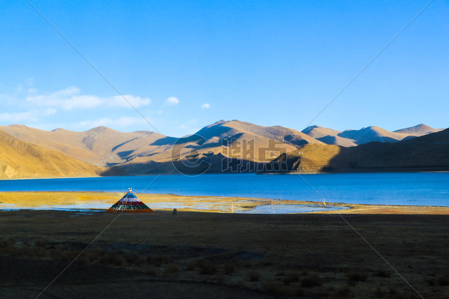 冬天结冰的高原湖泊羊湖羊卓雍措图片素材免费下载
