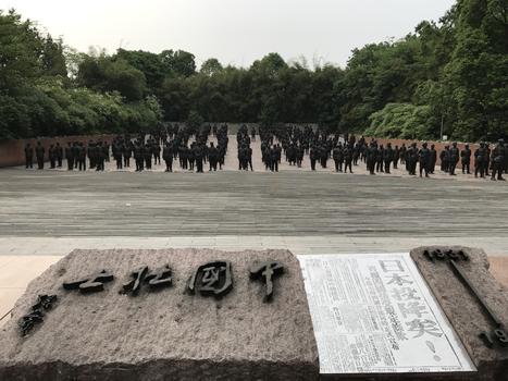 建川博物馆里抗战英雄纪念群像广场图片素材免费下载
