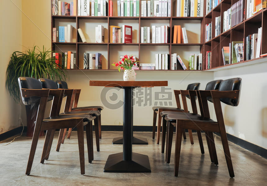 咖啡馆餐桌椅图片素材免费下载