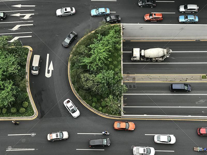 俯拍深圳道路上的汽车图片素材免费下载