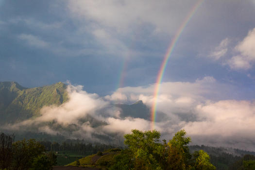 印尼布洛莫双彩虹图片素材免费下载