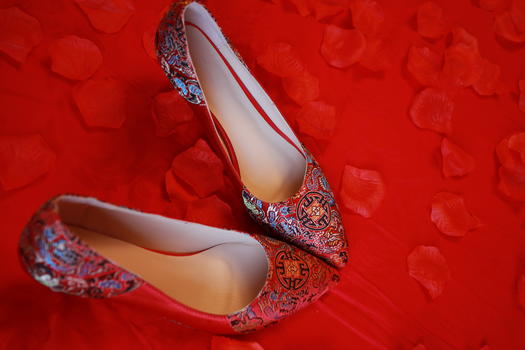 中国风婚鞋图片素材免费下载