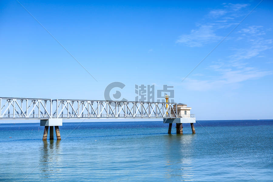 天津滨海海边桥梁图片素材免费下载