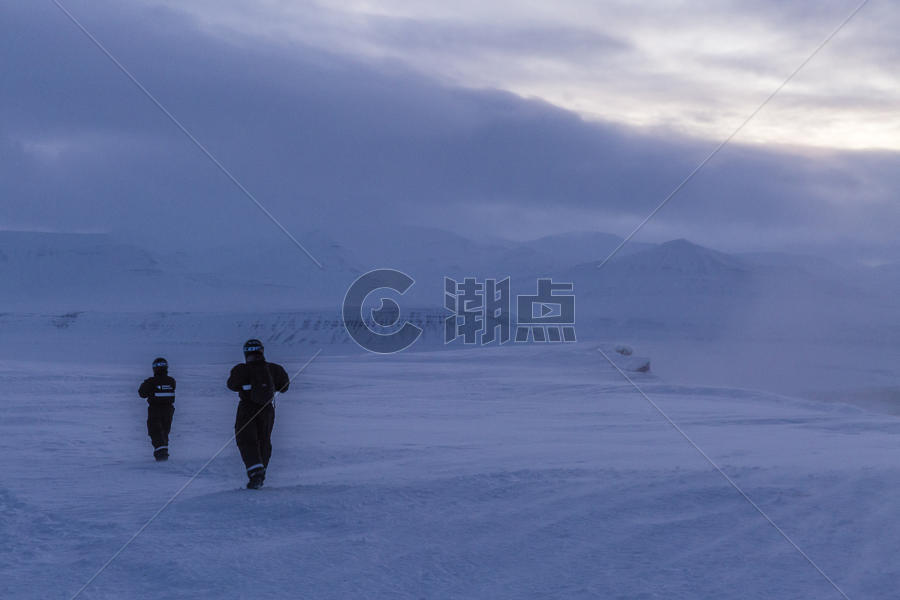北极冬季户外探险图片素材免费下载