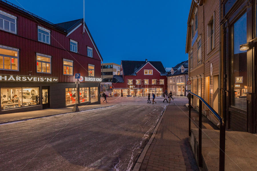挪威特罗姆瑟冬天城市风光图片素材免费下载