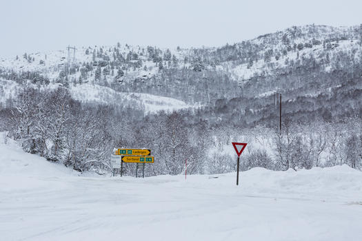 挪威北极圈冬季雪景图片素材免费下载