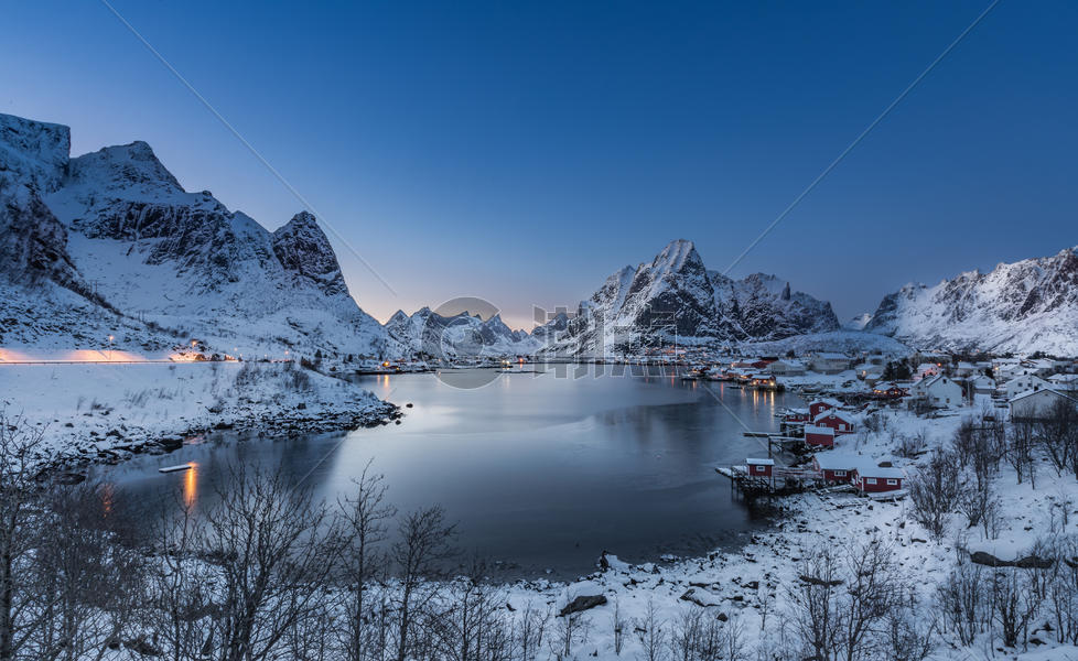 挪威罗弗敦群岛雷纳渔村自然风光图片素材免费下载