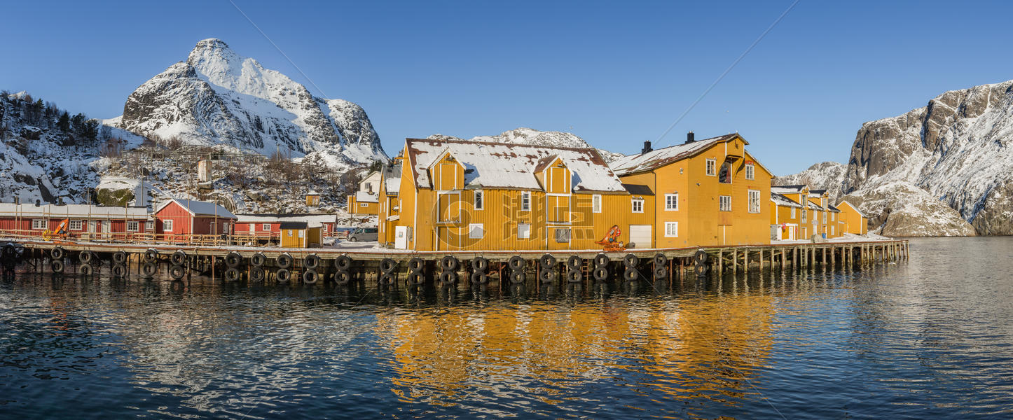 挪威著名旅游胜地罗弗敦群岛渔村彩色房子图片素材免费下载