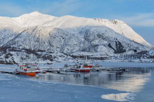 挪威冬季峡湾风光图片素材免费下载