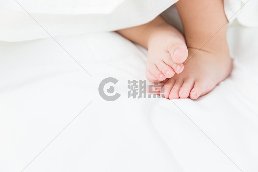 婴儿脚特写图片素材免费下载