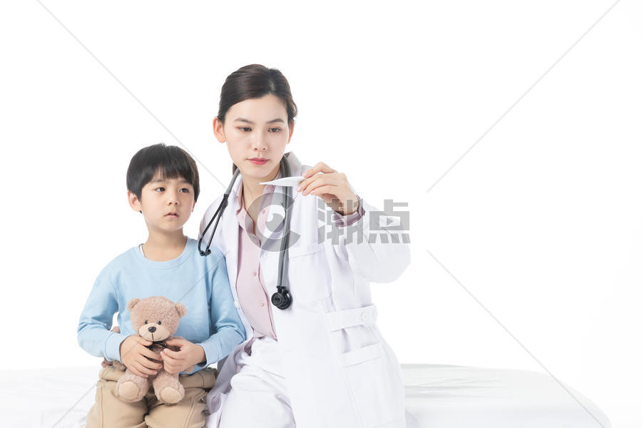 儿童体检量体温图片素材免费下载