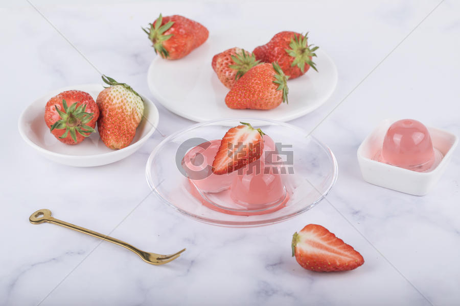 果冻草莓图片素材免费下载