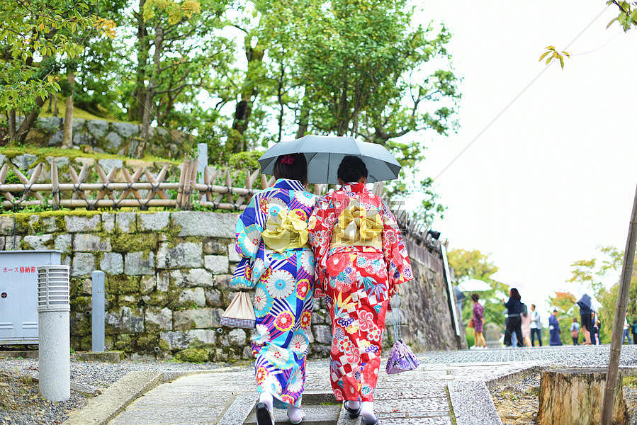 京都路上和服美女背影图片素材免费下载