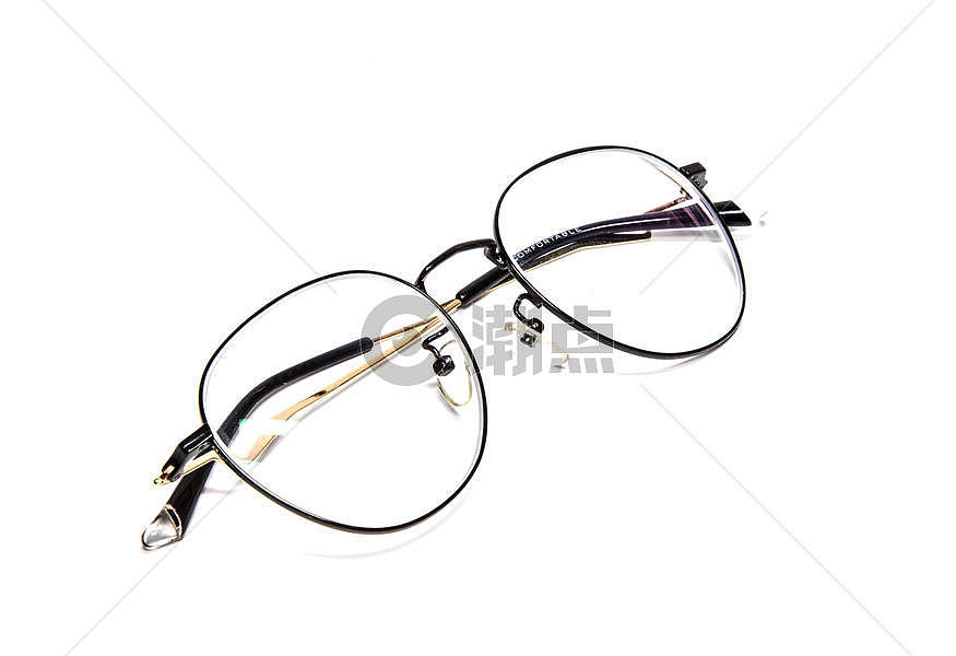 白底黑框眼镜图片素材免费下载