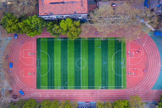 学校的足球场图片素材免费下载