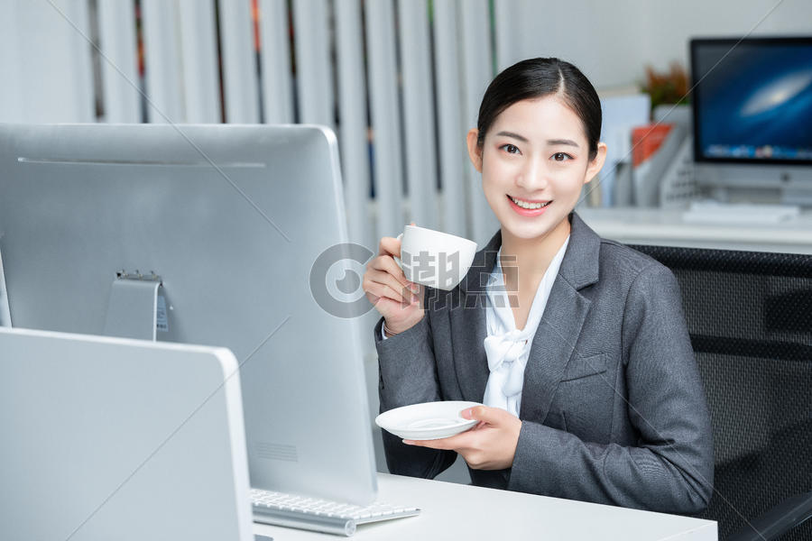 商务女性喝咖啡图片素材免费下载