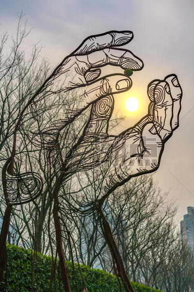 上海静安雕塑公园春季赏花图片素材免费下载