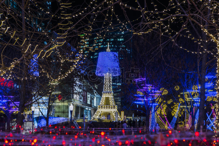 迷你的巴黎铁塔台灯救助图片素材免费下载