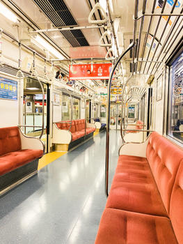 东京地铁车厢图片素材免费下载