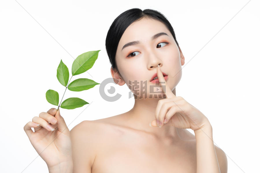 绿色天然女性护肤图片素材免费下载