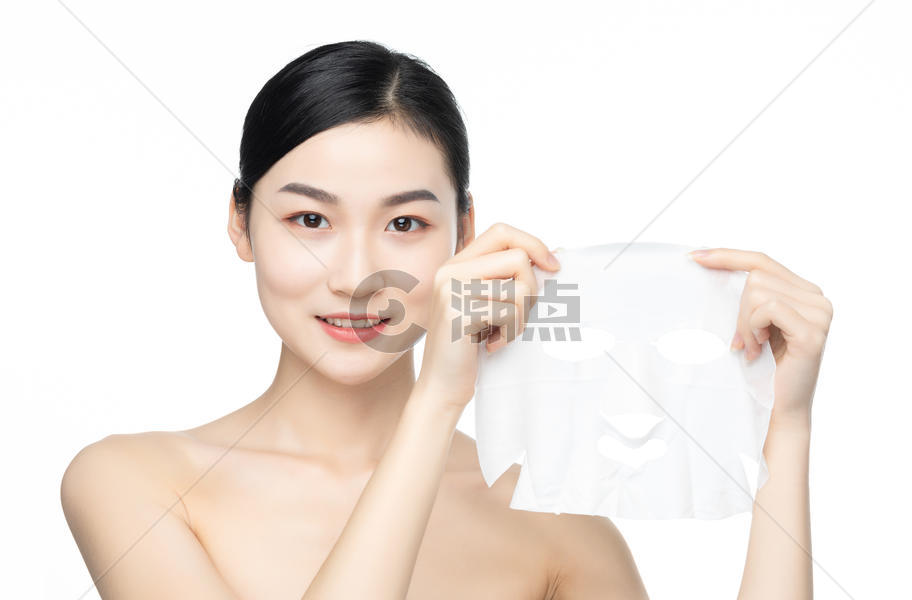 女性护肤敷面膜图片素材免费下载