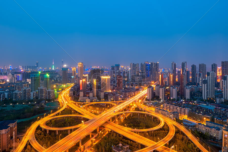城市高架桥建筑群夜景图片素材免费下载