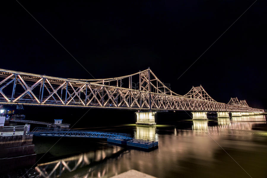 丹东鸭绿江大桥夜景图片素材免费下载
