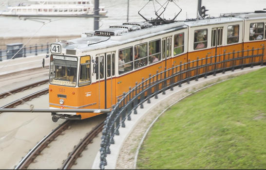 布达佩斯有轨电车图片素材免费下载