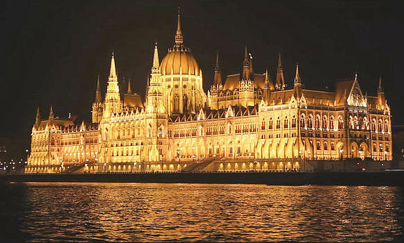 匈牙利国会大厦夜景图片素材免费下载
