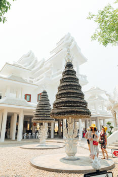 泰国白庙许愿塔图片素材免费下载