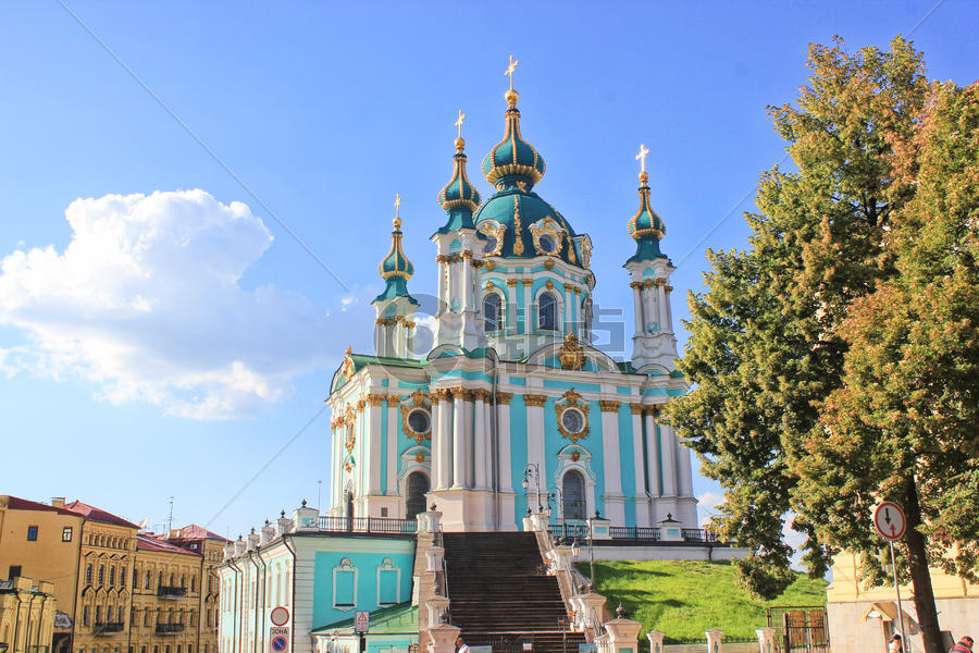 乌克兰首都基辅圣安德鲁教堂图片素材免费下载