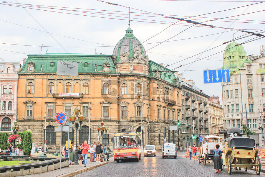 乌克兰利沃夫城市交通图片素材免费下载