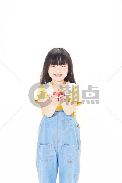 小女孩吃苹果图片素材免费下载