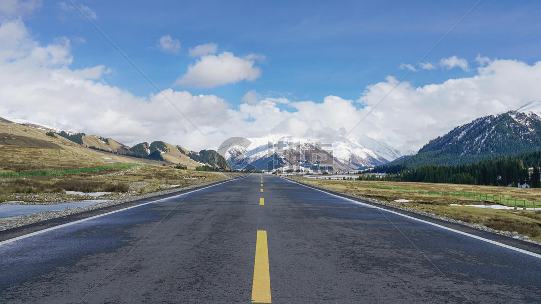 新疆雪山公路图片素材免费下载