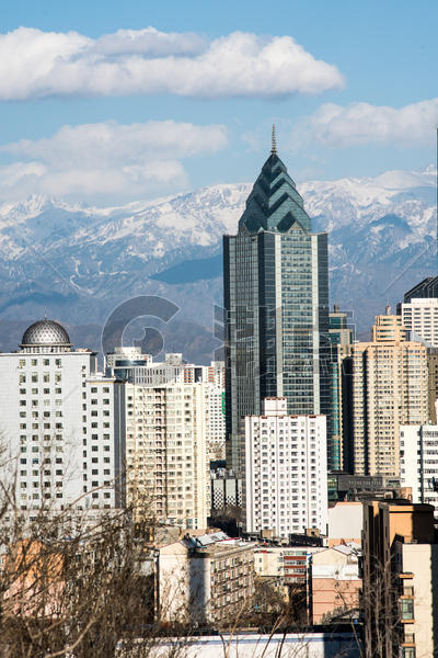 新疆城市风光建筑雪山云彩图片素材免费下载