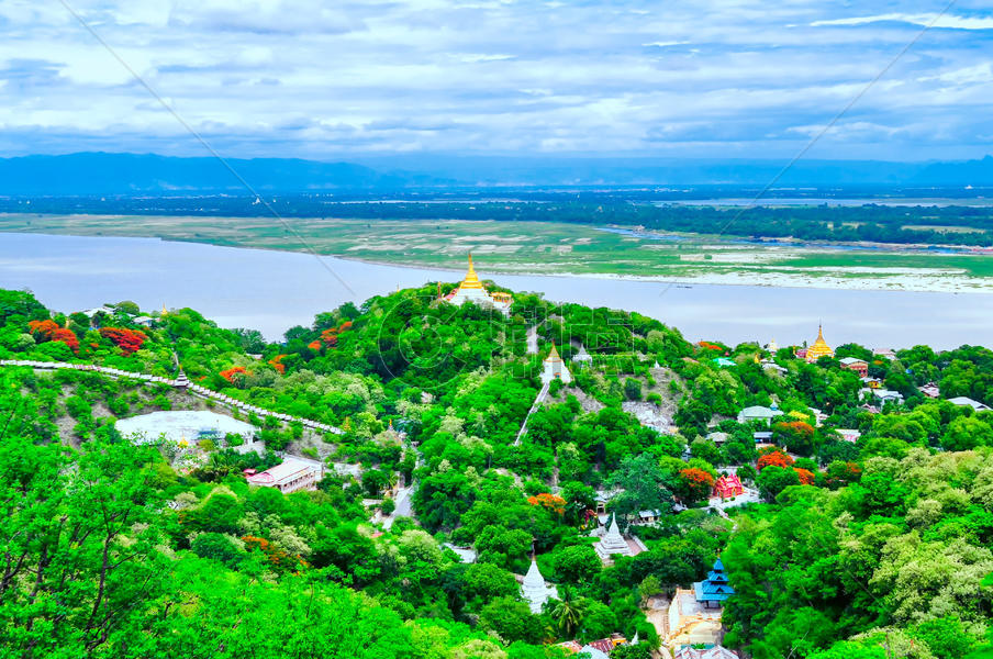 缅甸伊洛瓦底江与佛塔图片素材免费下载