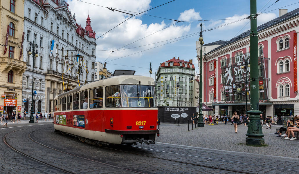 捷克首都布拉格城市有轨电车图片素材免费下载