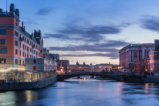 斯德哥尔摩老城夜景图片素材免费下载