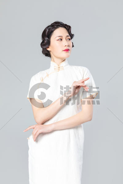 旗袍女性肖像图片素材免费下载