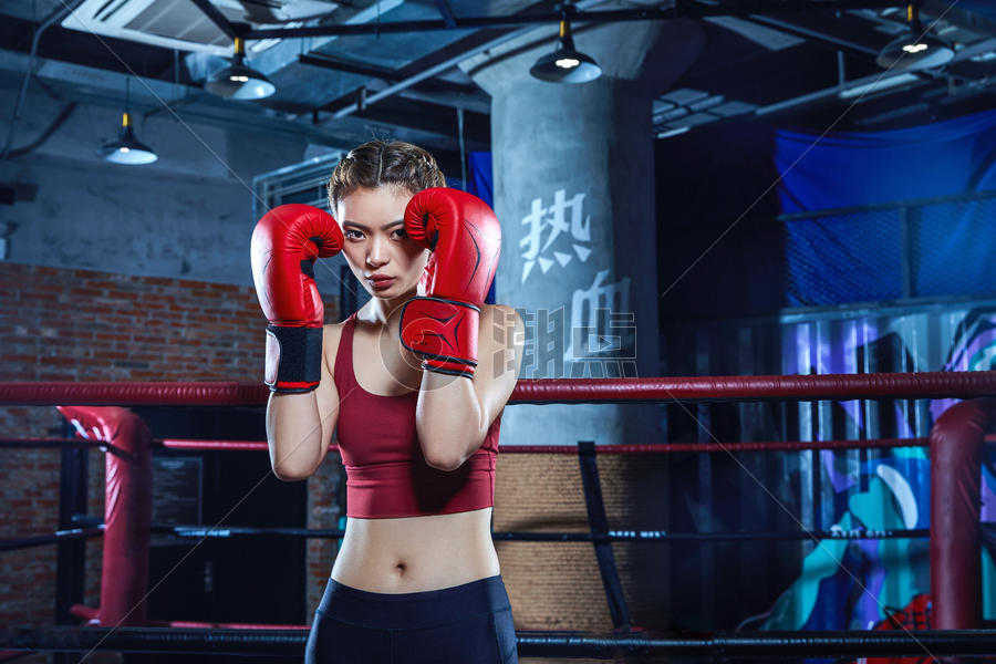 女性拳击运动员图片素材免费下载