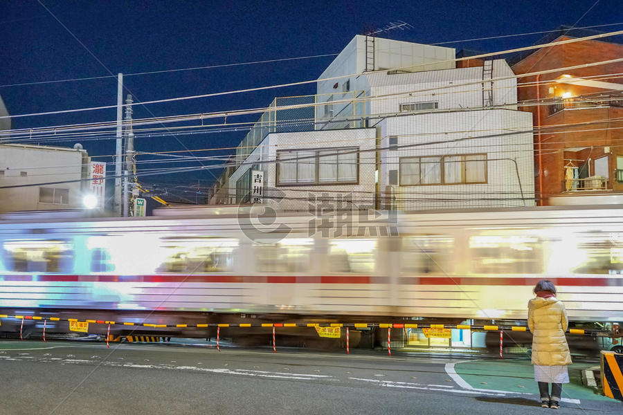 日本东京板桥夜景火车图片素材免费下载