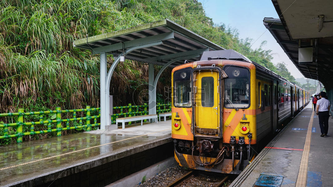 台湾平溪山地小火车图片素材免费下载