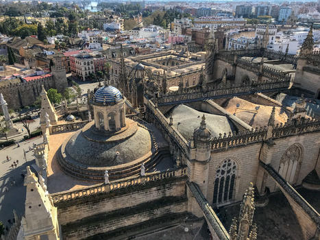 西班牙塞维利亚大教堂风光图片素材免费下载