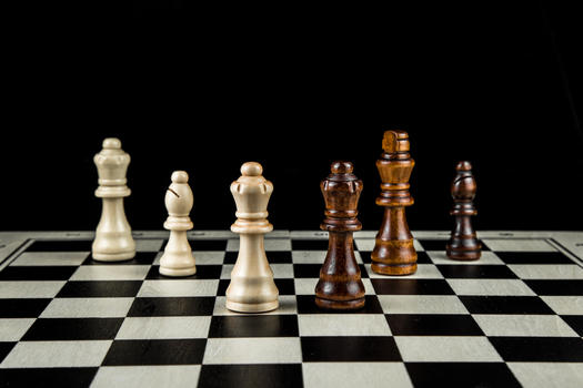 黑底棋盘国际象棋图片素材免费下载