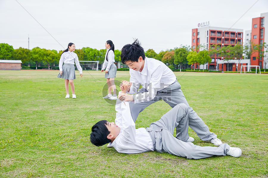 小学生打架摄影图6582*4388图片素材免费下载-编号984399-潮点视频