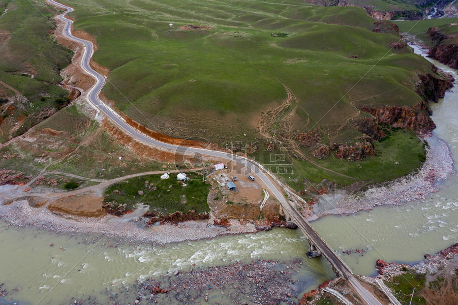 新疆天山山区风光图片素材免费下载