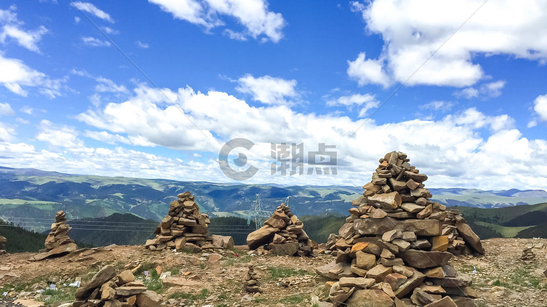西藏羊湖景区尼玛堆图片素材免费下载
