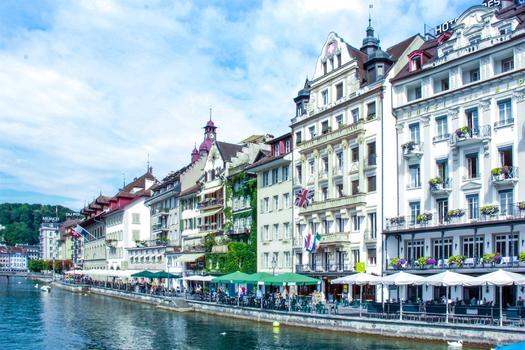 瑞士卢塞恩琉森街头风景图片素材免费下载